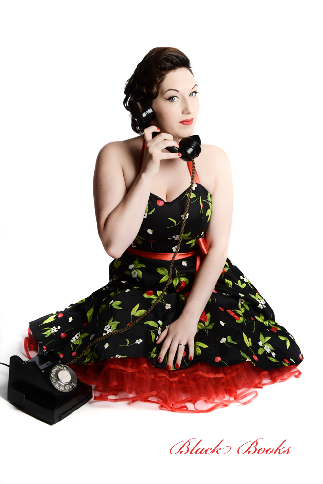 Boudoir Photography - Black Book Sessions: Laura's Amazing 50's Pin Up