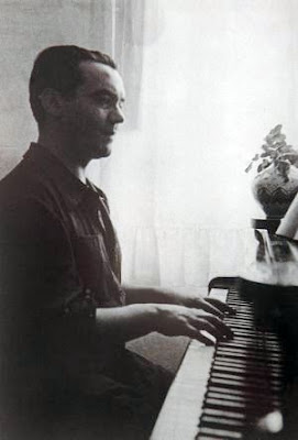 federico garcía lorca al piano