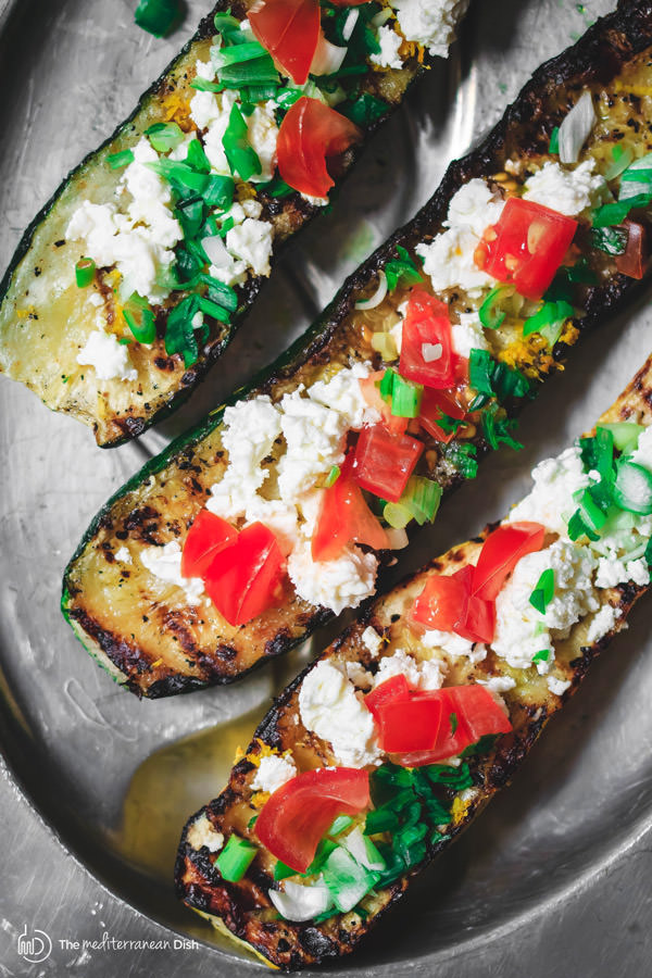 MEDITERRANEAN GRILLED ZUCCHINI BOATS WITH TOMATO AND FETA CUCINA