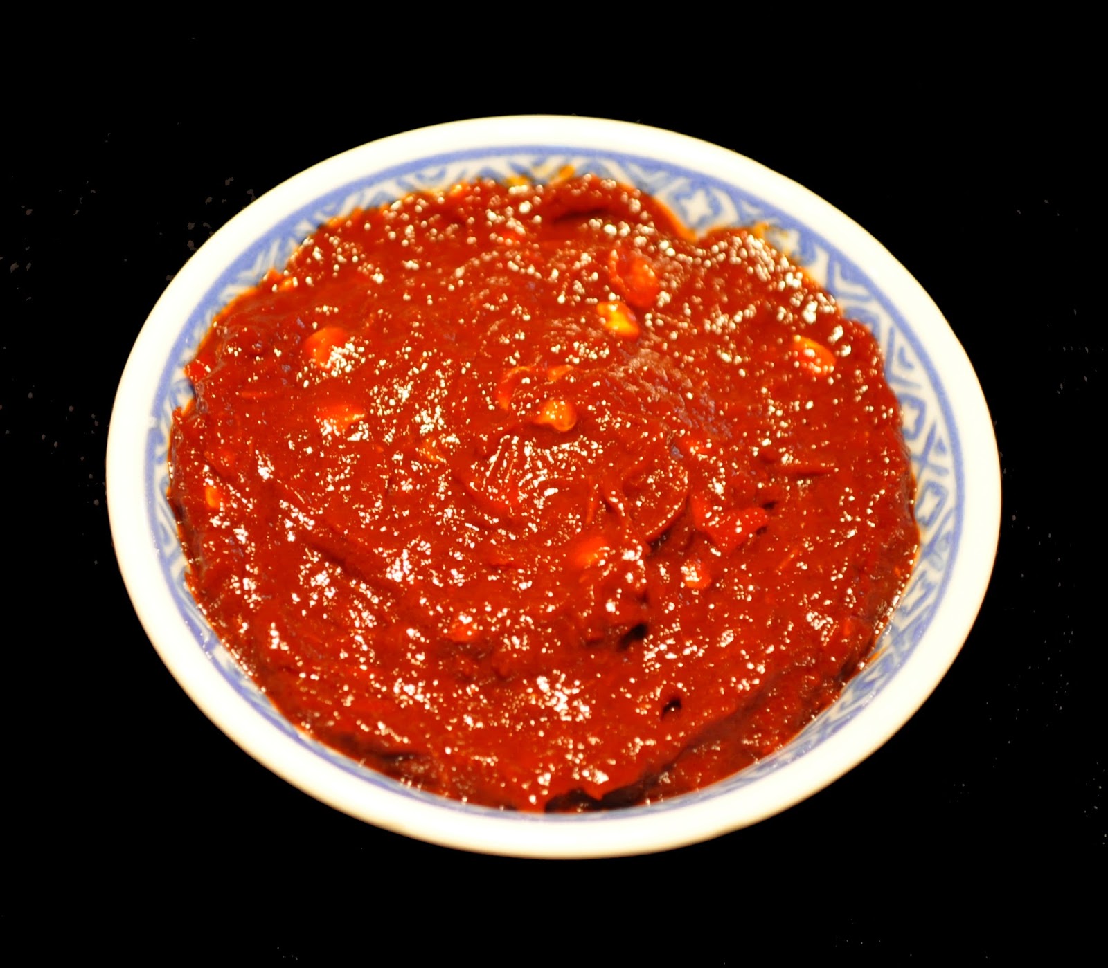 The BBlurb Betsy’s No Garlic Sambal Oelek Chili Paste