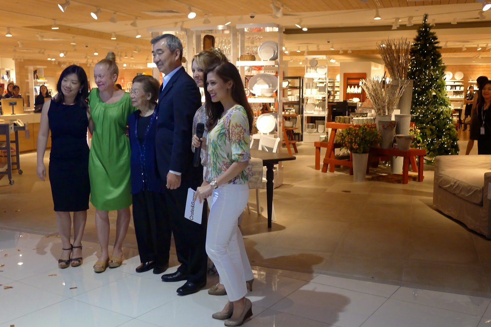 Crate & Barrel opens their first store in Manila! Tina Villa