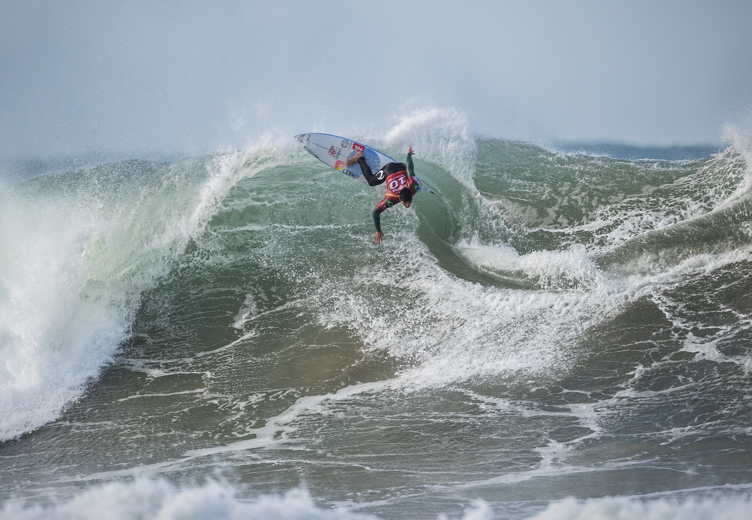Florence y Medina brillan en una jornada épica en Bells - Surf 30 - Solo Surf