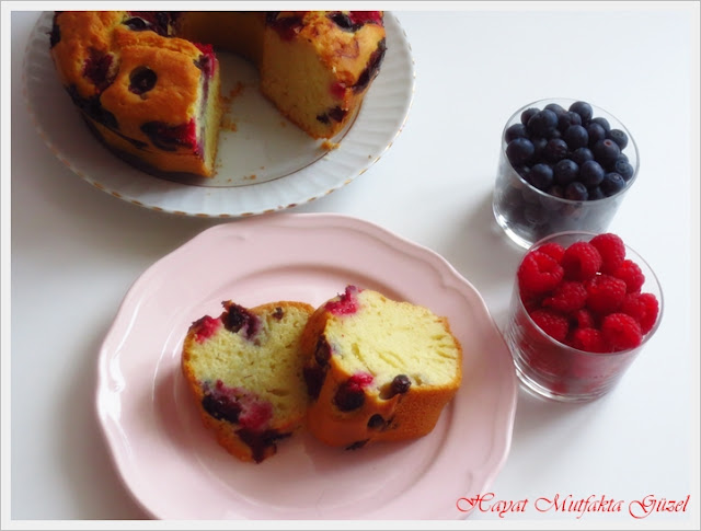 KIRMIZI MEYVELİ SULU KEK Hayat Mutfakta Güzel