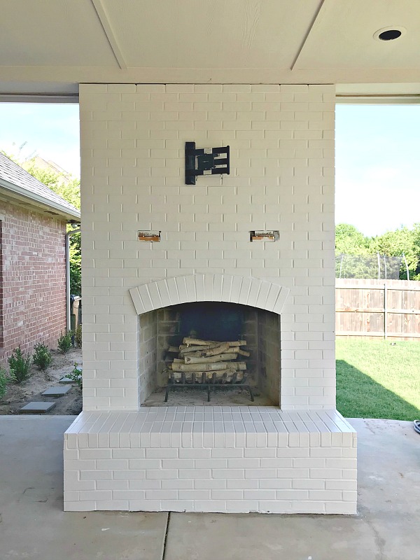 Diy Painted Brick Exterior Fireplace, White Painted Brick Outdoor Fireplace