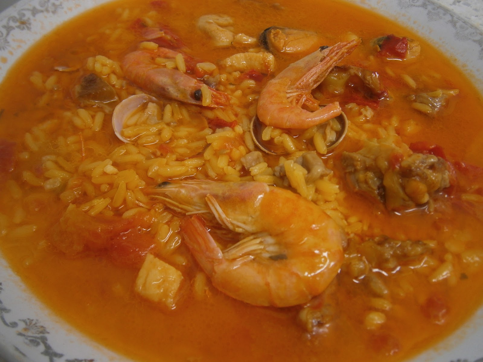 MIAJADAS CULINAE ARROZ CALDOSO CON MARISCO Y POLLO