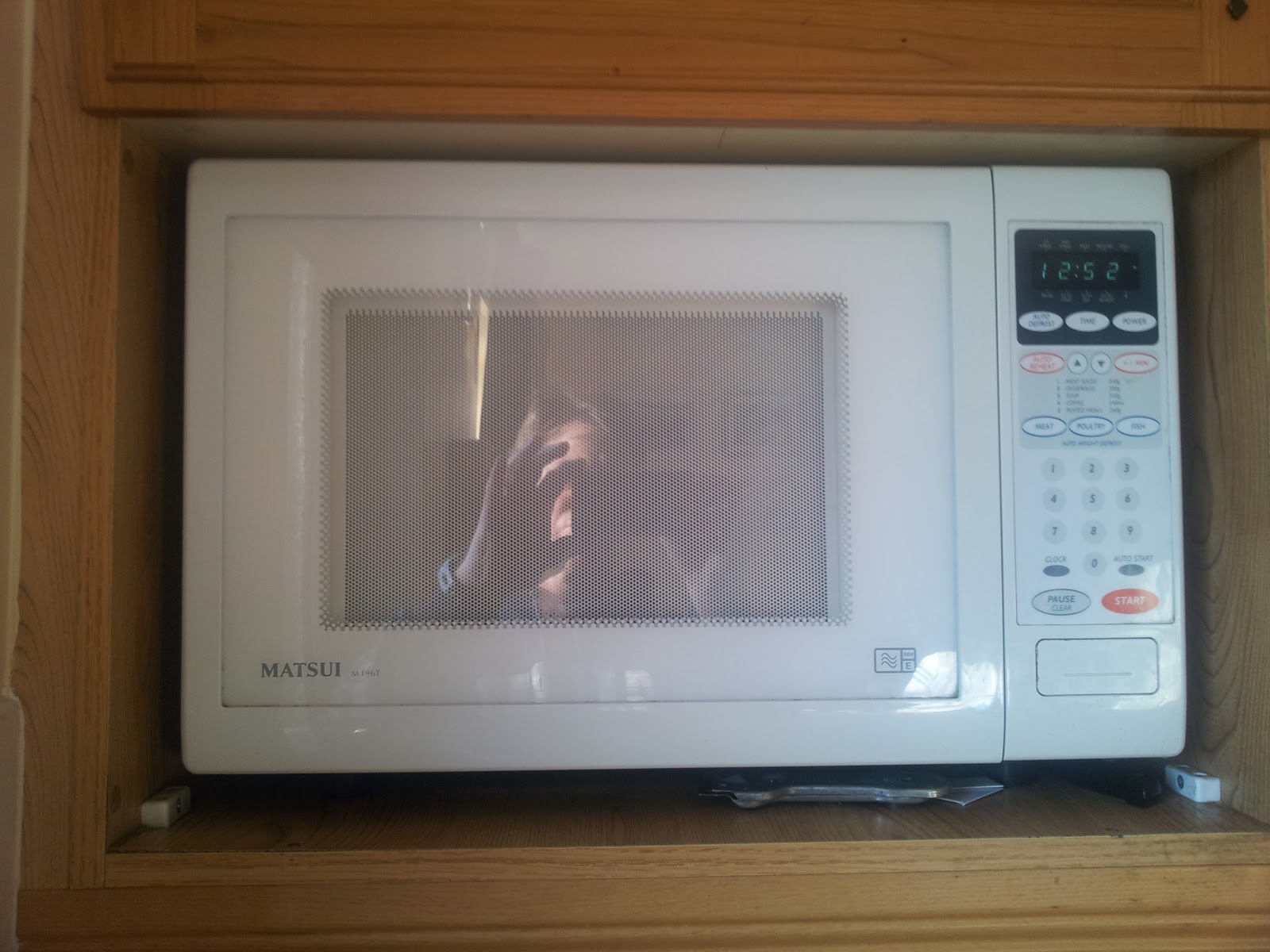 Brian O'Donovan (aka BOD) Does the clock on my microwave consume more