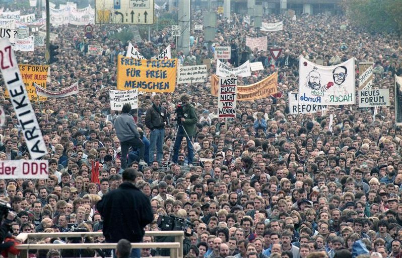 Aschinger At The Alexanderplatz Weimar Berlin