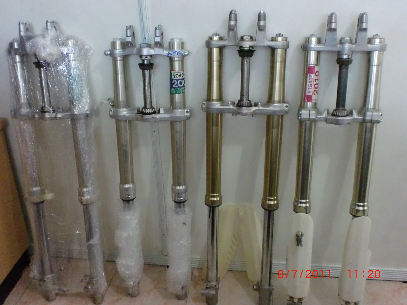 Moto Riau Used Parts / Limbah SE (upside down, swing arm, rear shock, etc), properly