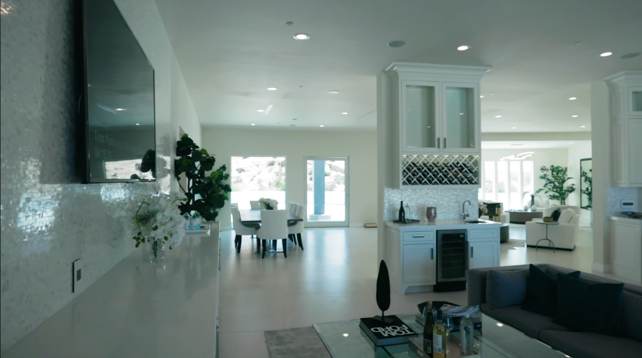 Mansion Interior Design Tour vs. Inside a $5,750,000 Private Estate on Over 31 Acres of Land!