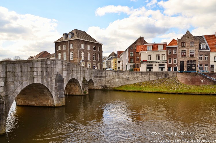 Blick von der Roerkade auf die Steinen Brücke in Roermond