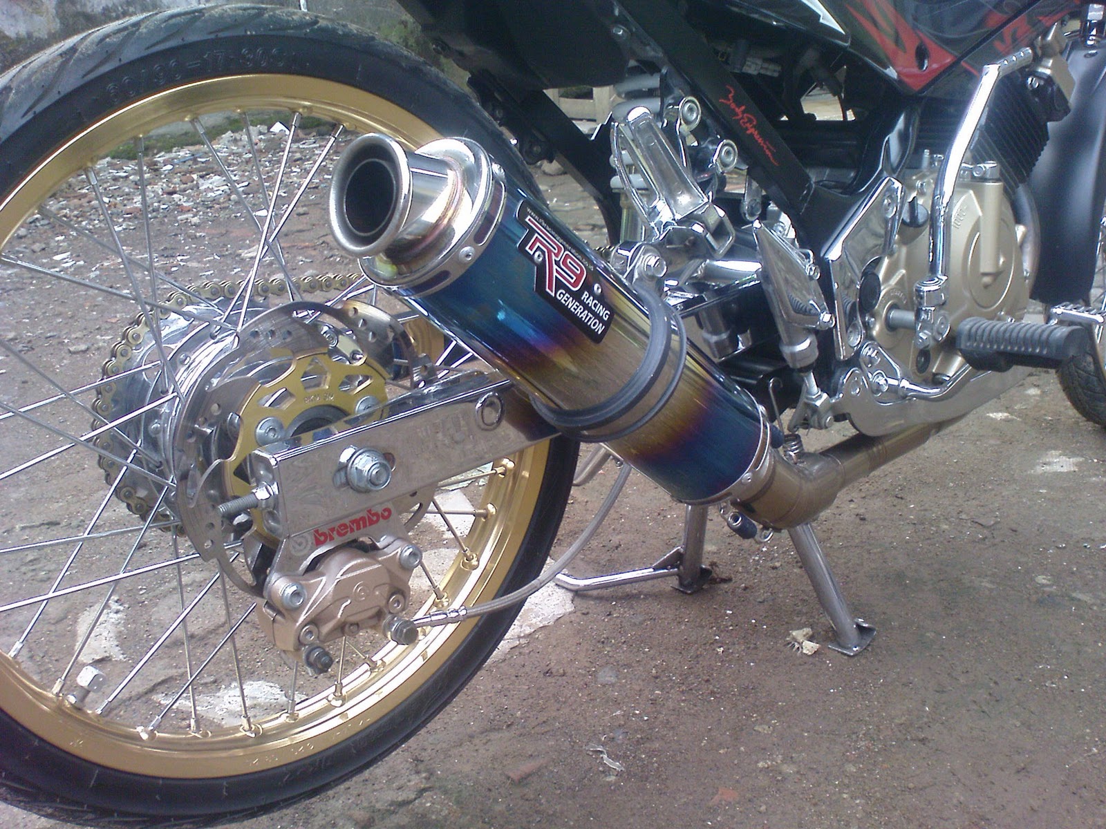 49+ Motor Klasik Lokal, Terpopuler!