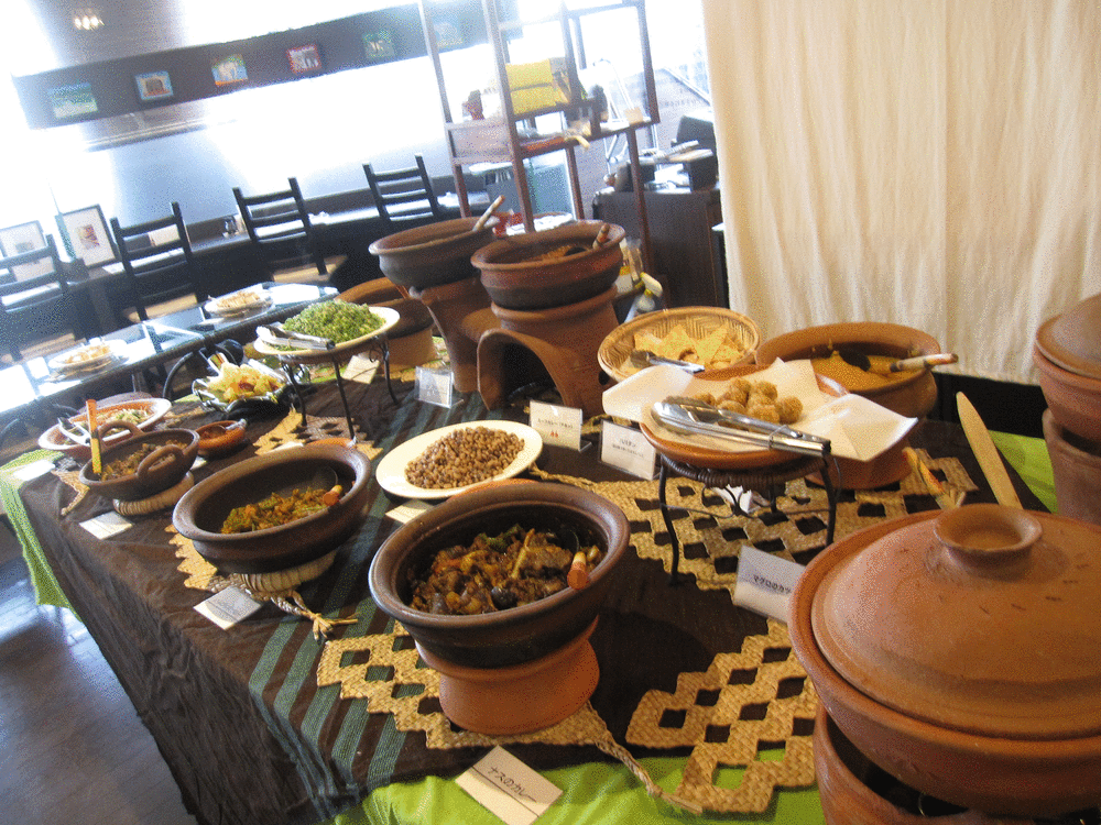 大人気 ディデアン （Didean）スリランカアーユルヴェーダブッフェをGIFでご紹介！さぁ皆さんも一緒にご唱和ください。蒲田から羽田へ