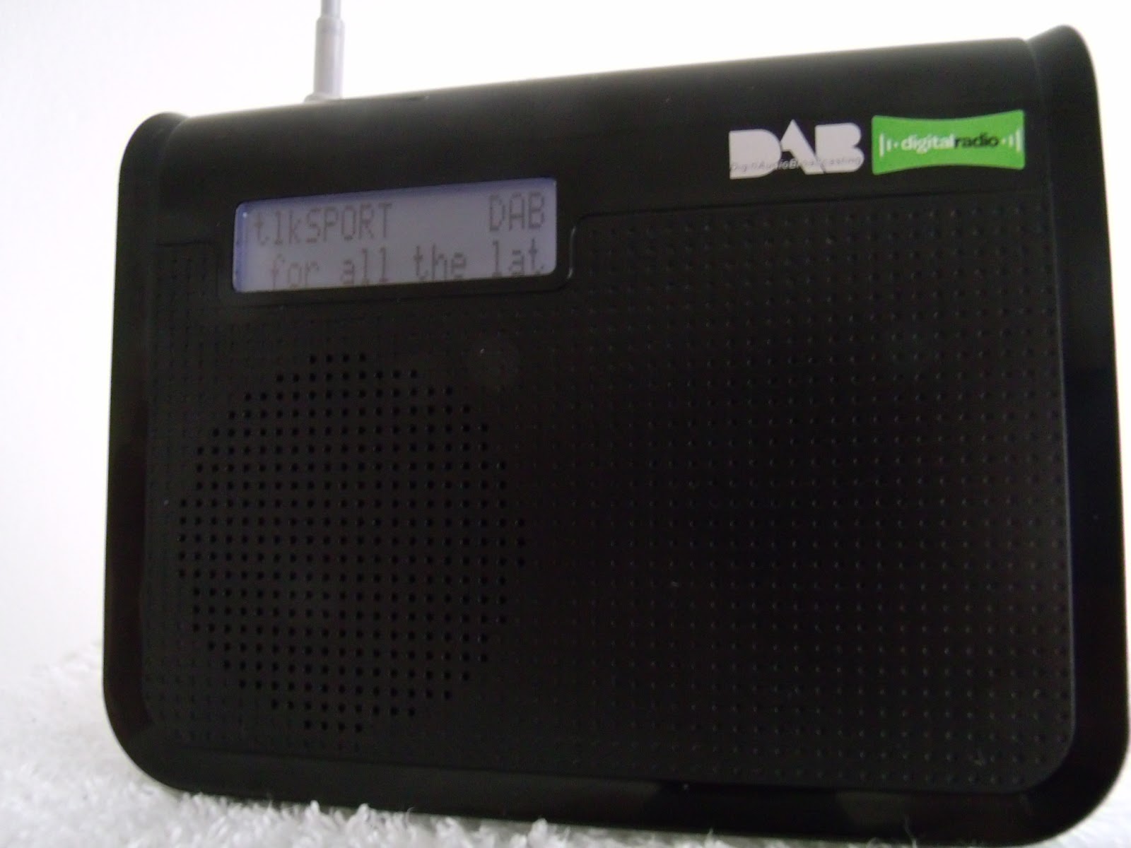 Britwise Review of Tesco DAB portable radio 211E