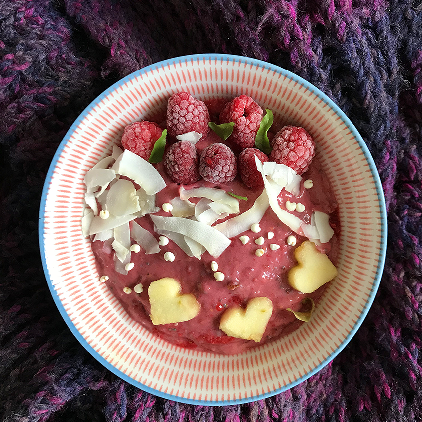 Smoothie bowl z malinami, truskawkami i bananem Jem Krem