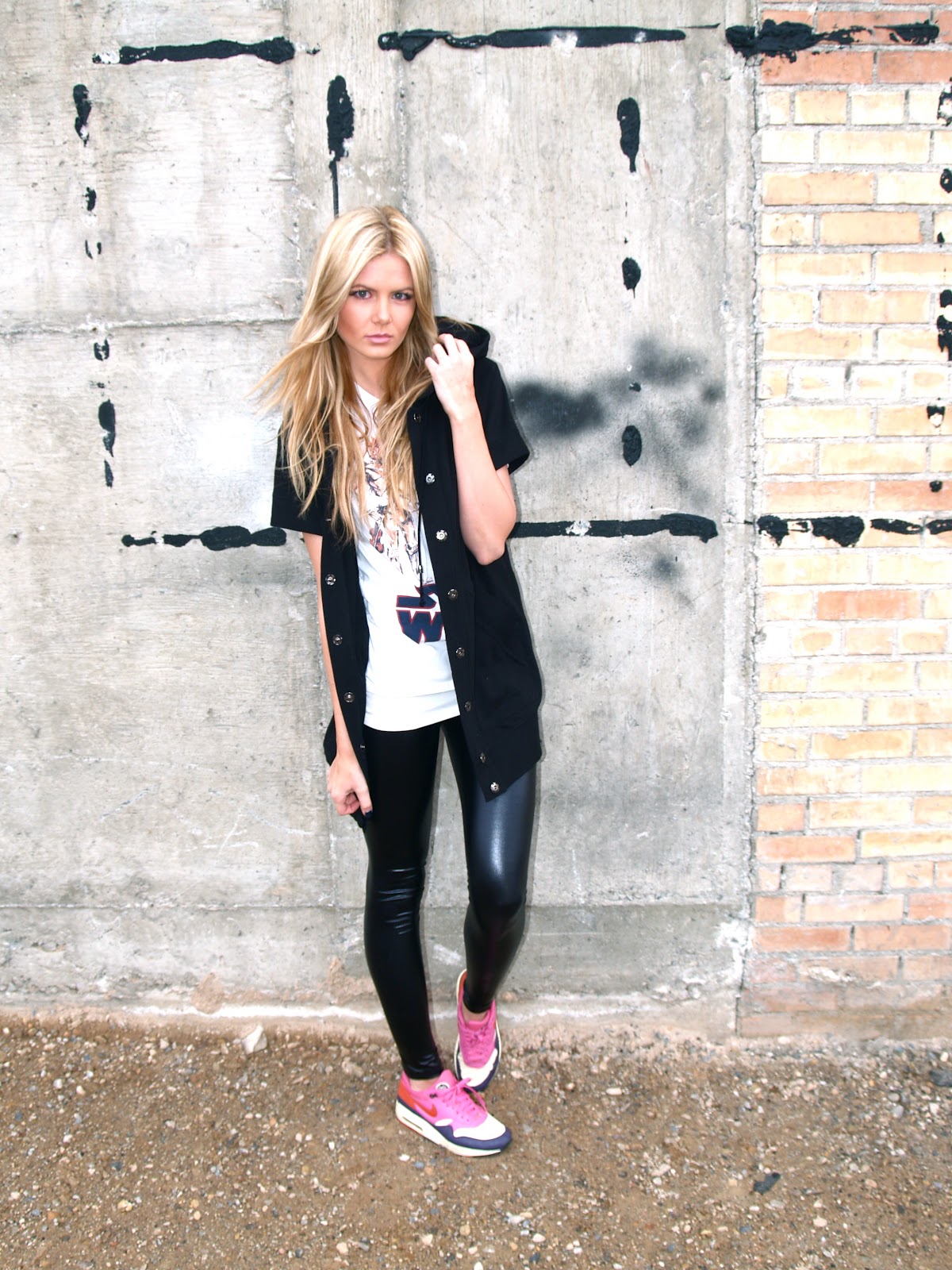 Outfit Post Leather Pants Barefoot Blonde By Amber