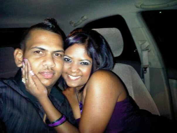 Words Celebrities Wallpapers: Sunil Narine With Girlfriend Photos