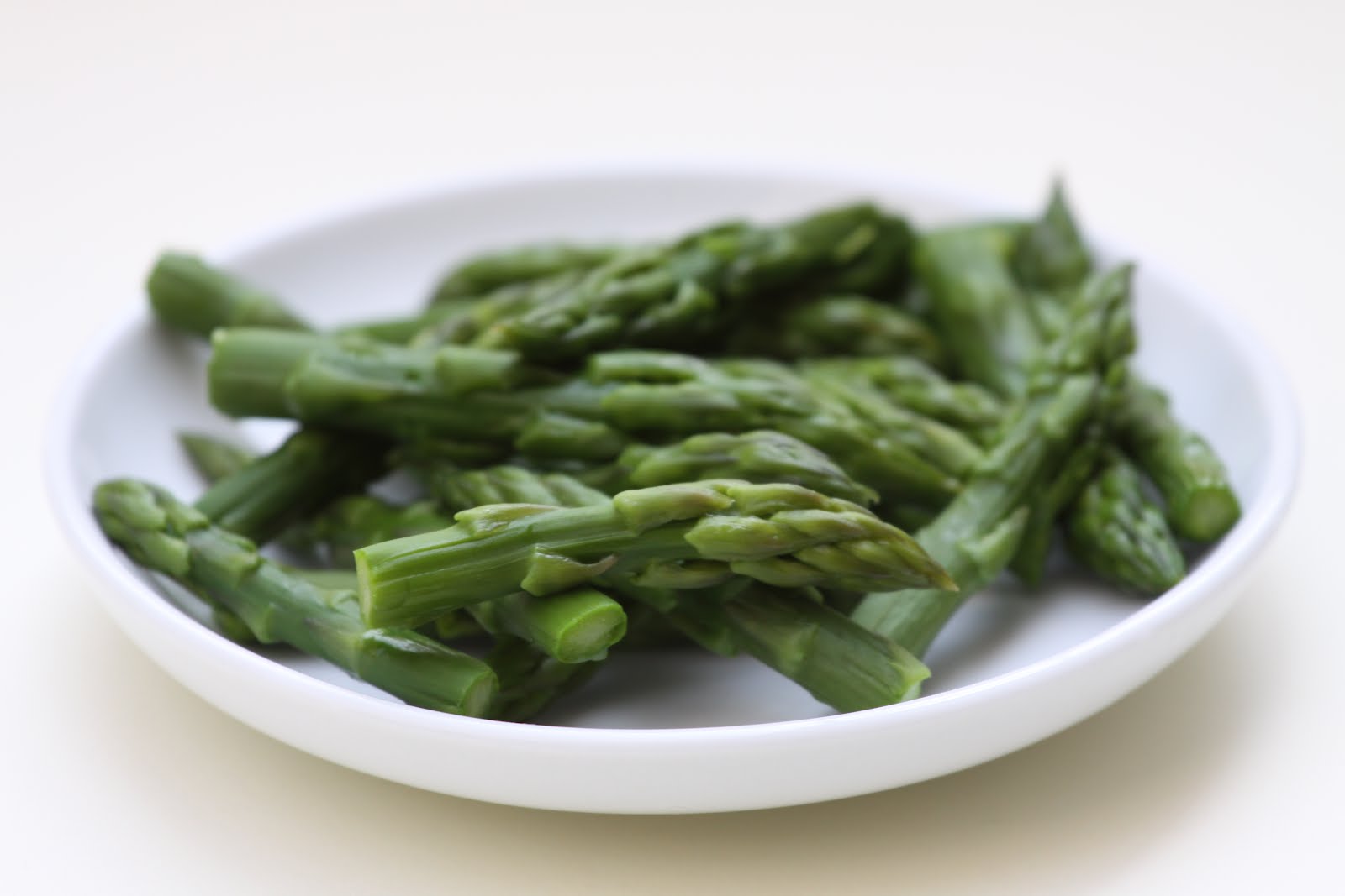 Pots and Frills Cold Asparagus SoupFor the Hot Days of May