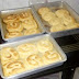 Rosquinha húngara, pão de queijo e polvilho, na feira livre, em Mairi