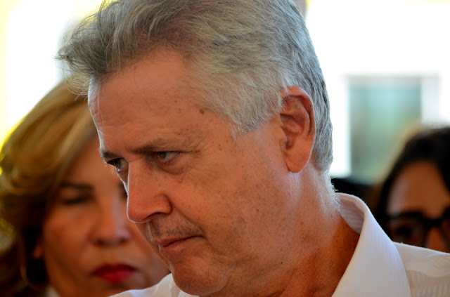 Governador do DF e Adm do Gama ao fundo Foto Joaquim Dantas/Blog do Arretadinho