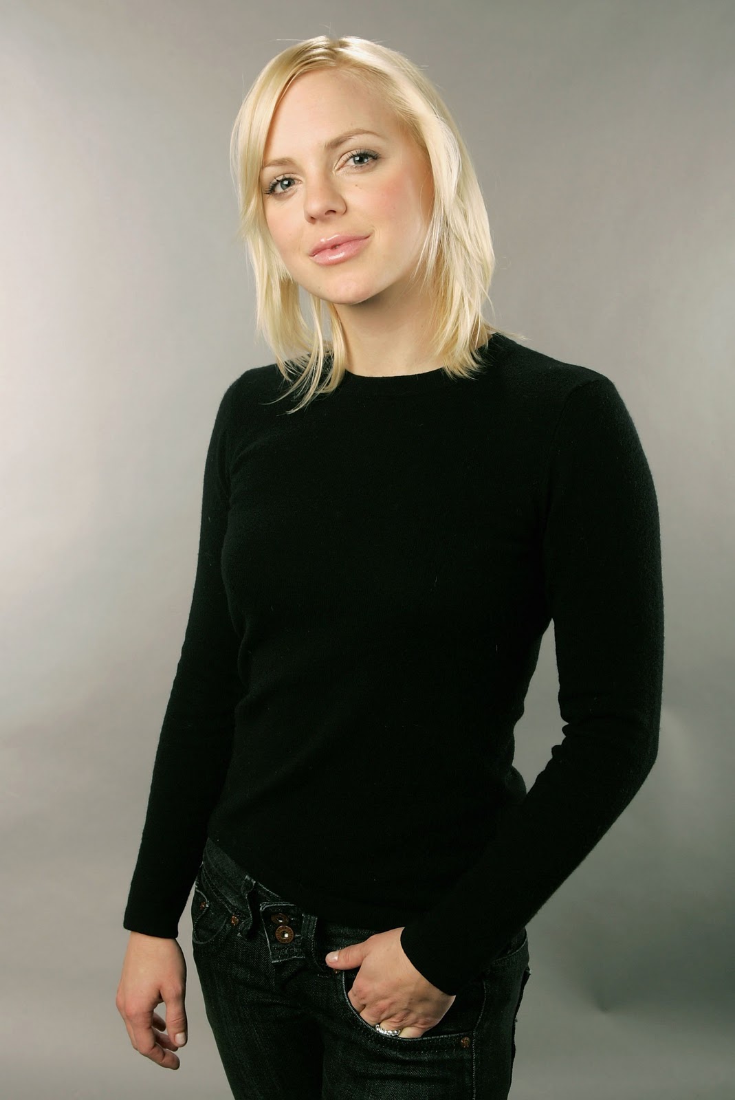 graffitibridge Anna Faris Picture graffitibridge Anna Faris Picture