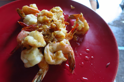 Bangkok, Nhong Rim Klong, stir fried shrimp