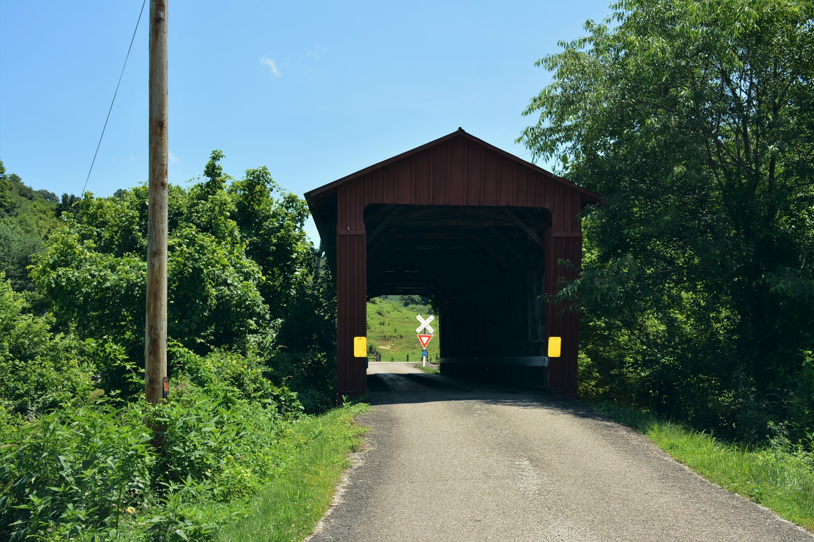 COVERED BRIDGES IN OHIO + PALOS COVERED BRIDGE GLOUSTER, OHIO