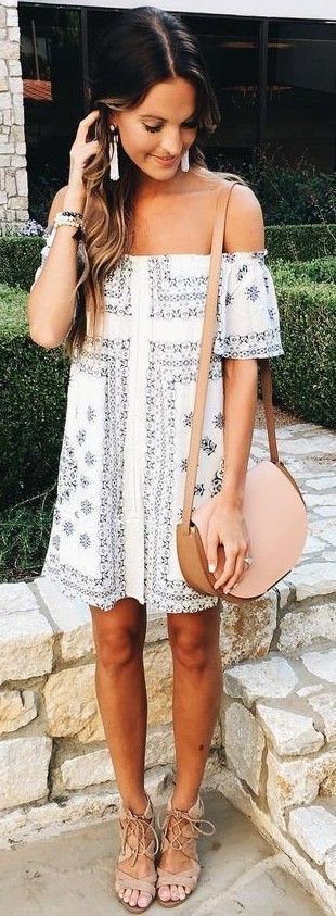 boho style outfit idea: dress + bag