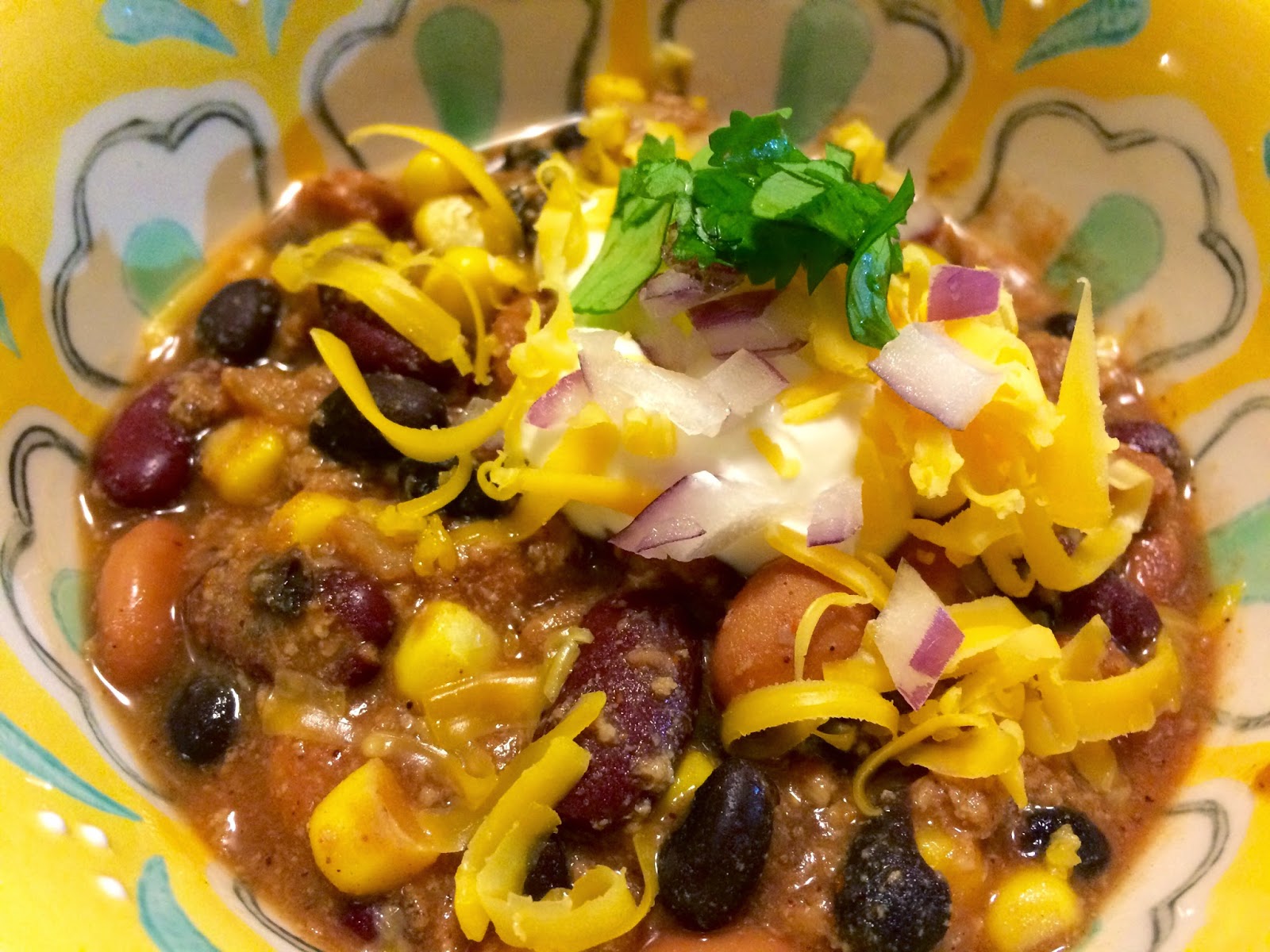 Genuine Mamas Crock Pot Chili with Mini Cornbread Muffins