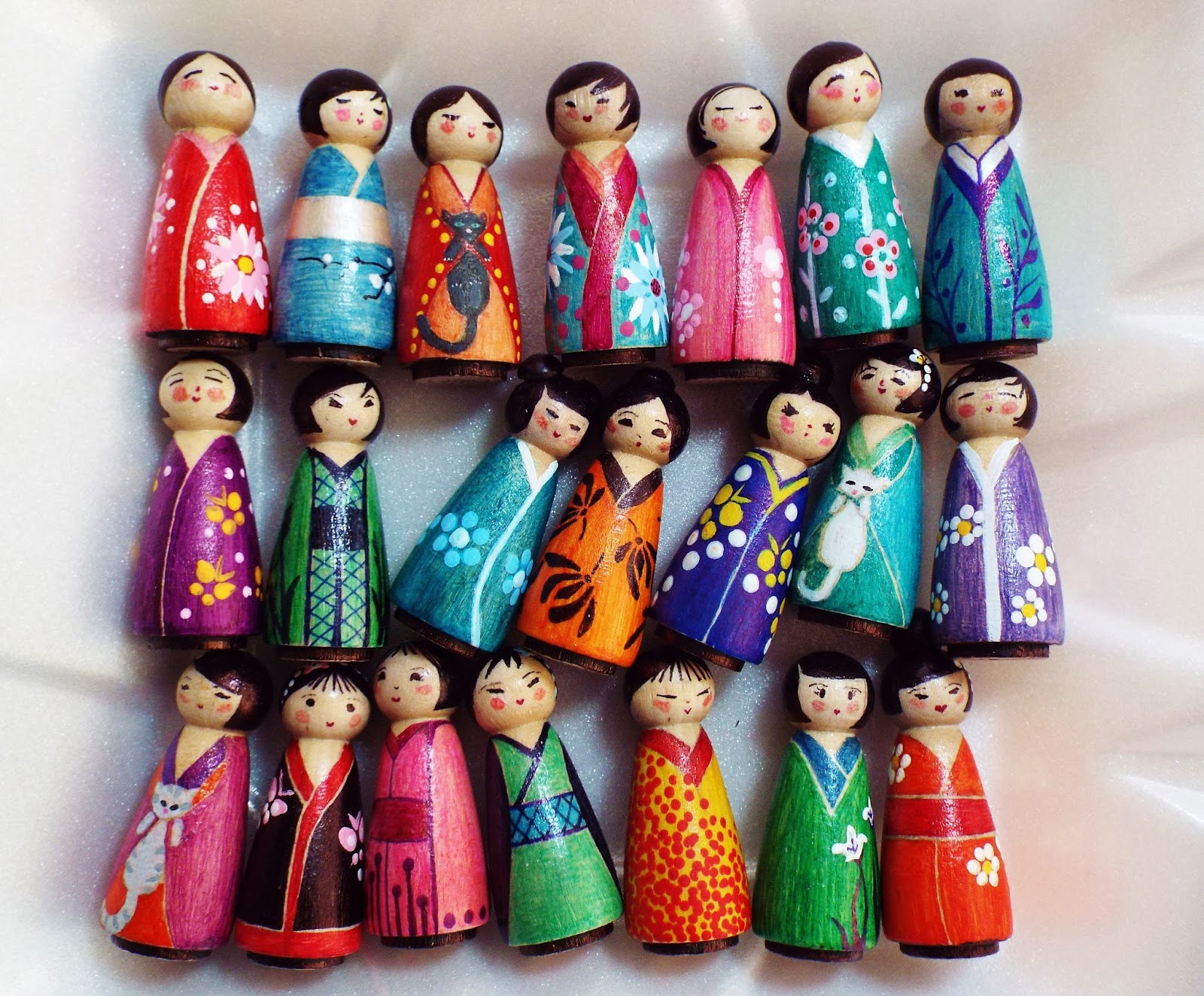 kokeshi peg dolls