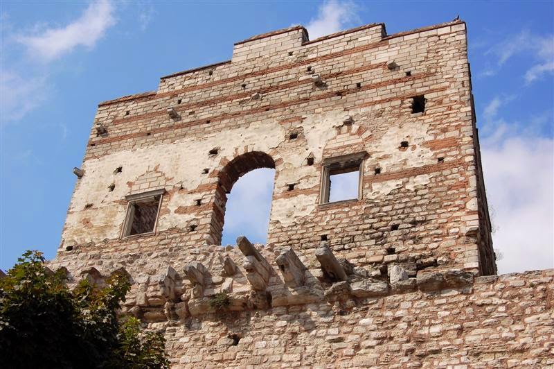 Byzantine monuments in Istanbul neglected