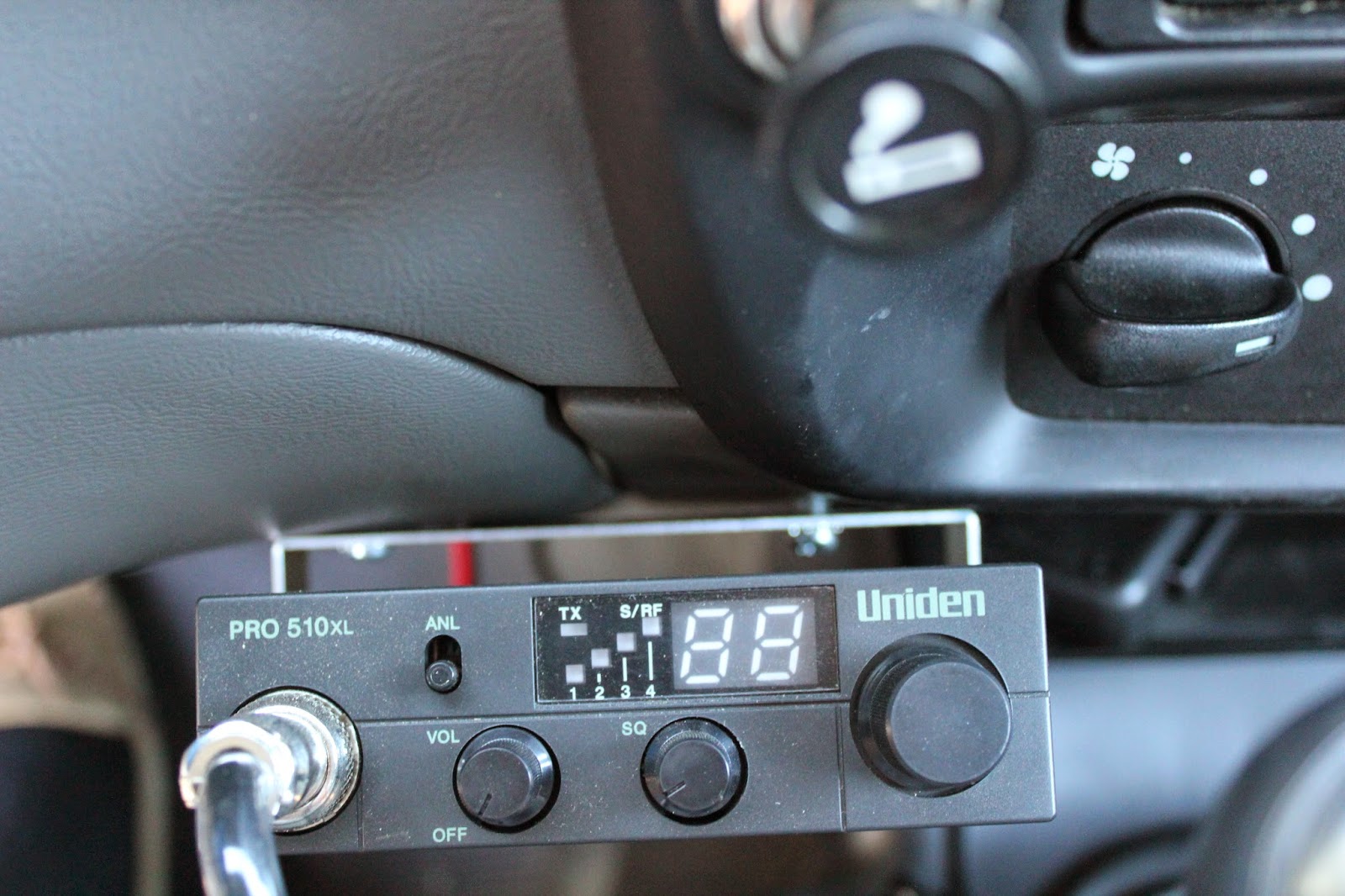 Southern California Truck and Offroad Vehicles Ford Ranger CB Radio