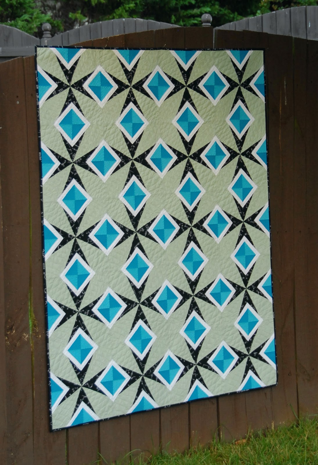 Meadow Mist Designs Diamonds in the Sky a quilt for Modern Quilts Unlimited Magazine