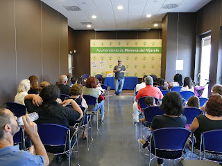 Juan Arjona durante la presentación