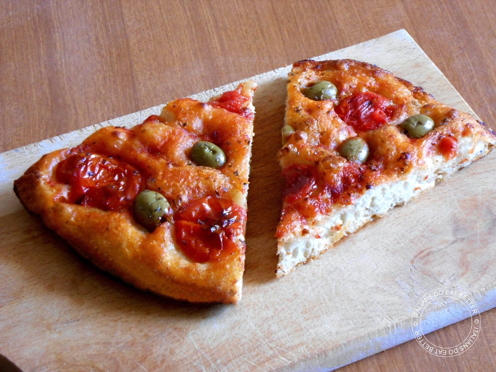 FOCACCIA BARESE ITALIANS DO EAT BETTER