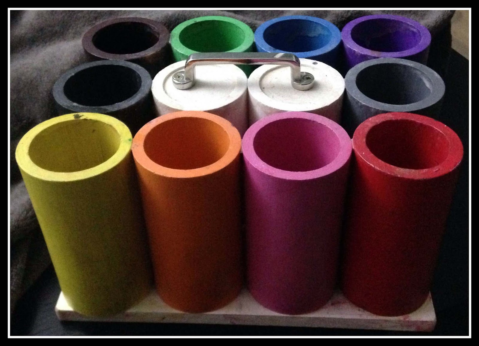 Mon joli petit bureau DIY Pot à crayons façon Montessori