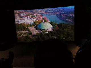 cadeiras de cinema e projeção em 5 D dos Jardins do Palácio de Cristal