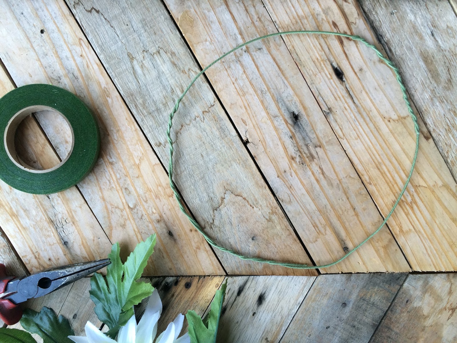 Crafty Texas Girls DIY How to Make Flower Crowns