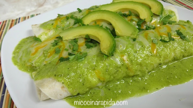 Enchiladas en Salsa de Aguacate y Chile Poblano - Mi Cocina Rápida