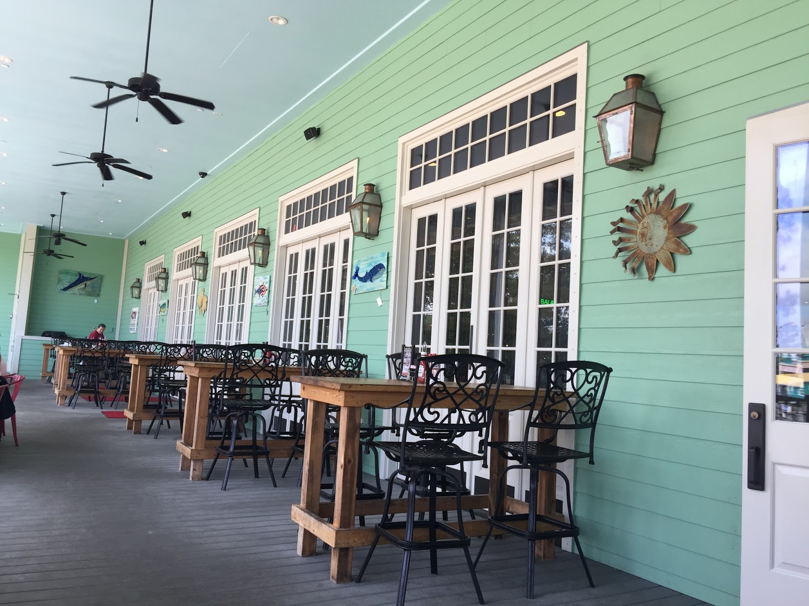 Acme Oyster House? Oh, Yes! Three Friends and a Fork