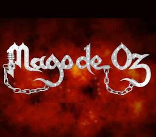 Logo: Mago de Oz que muestra el texto con letras arabescas y cadenas