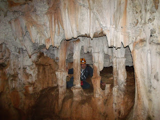 Donde fueres haz lo que vieres. La foto que todos se hacen en ésta cueva.