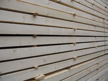Descenso de las importaciones de madera en España