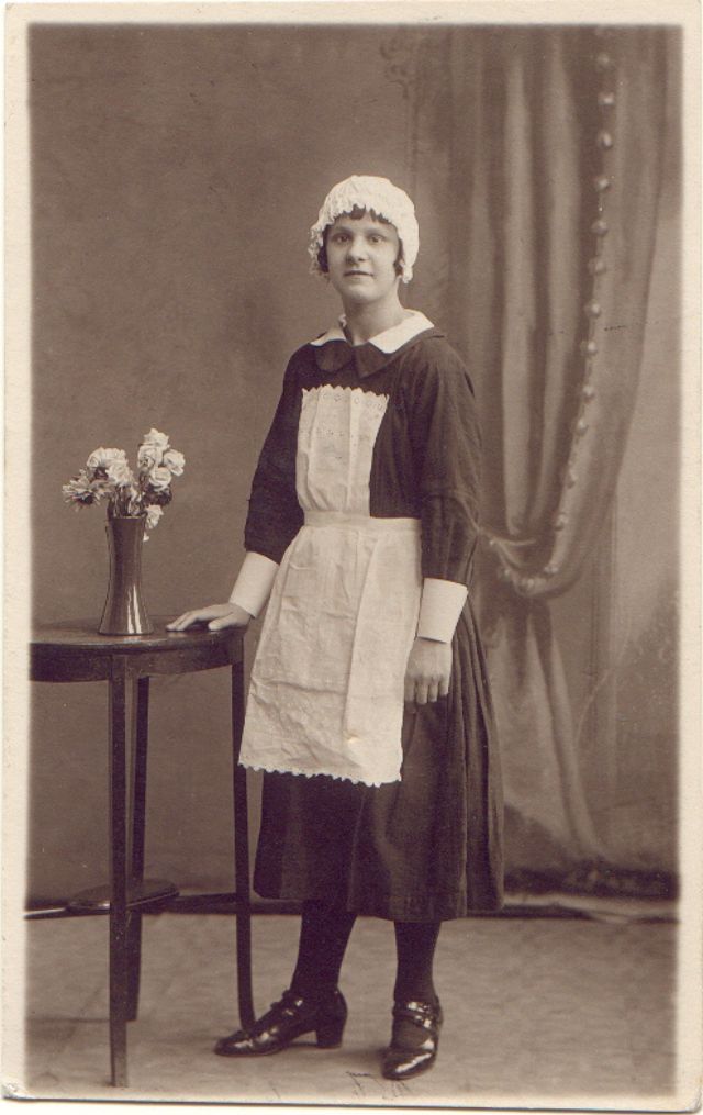 40 Vintage Portrait Pictures Of House Maids In The Edwardian Era ~ Vintage Everyday 