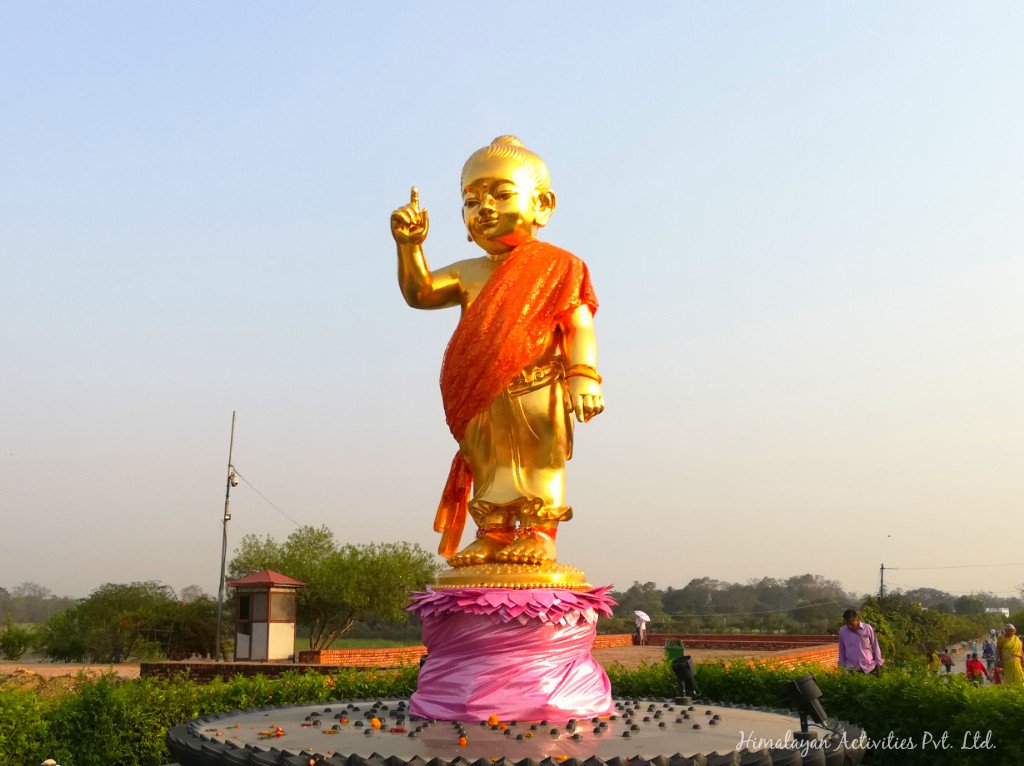 日々のネパール情報: ルンビニのブッダ像