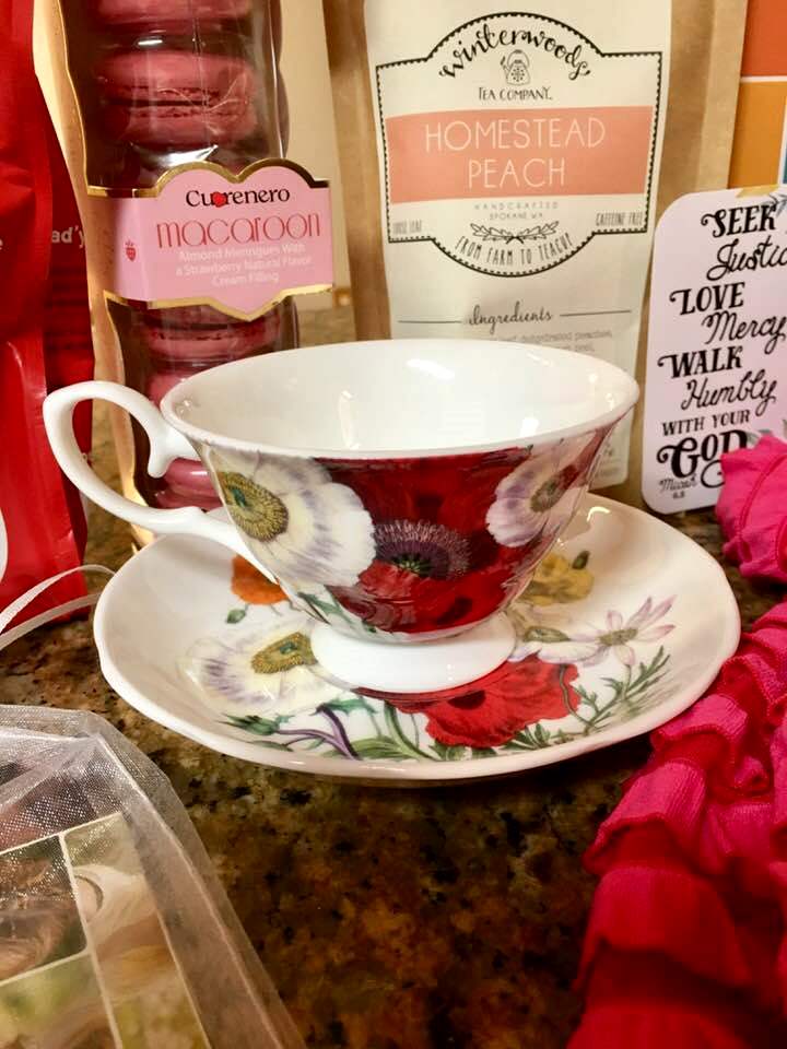 {Tea Cup and Mug Exchange}
