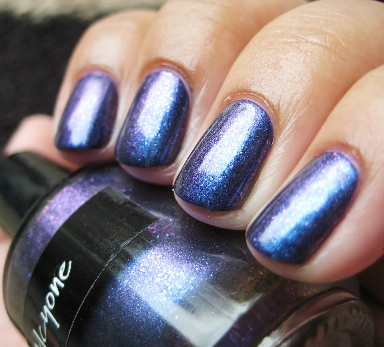 Naz's Nails: Crowstoes Alcyone