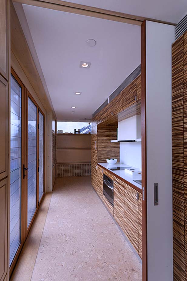 Smart-Kitchen-on-the-Corridoor-Solar-Roofpod-by-CCNY