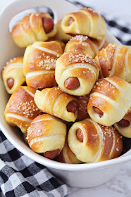 These adorable and easy to make mini pretzel dogs are the perfect appetizer!