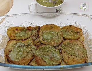 Pastel Vegano de Berenjena al Pesto con Bechamel.