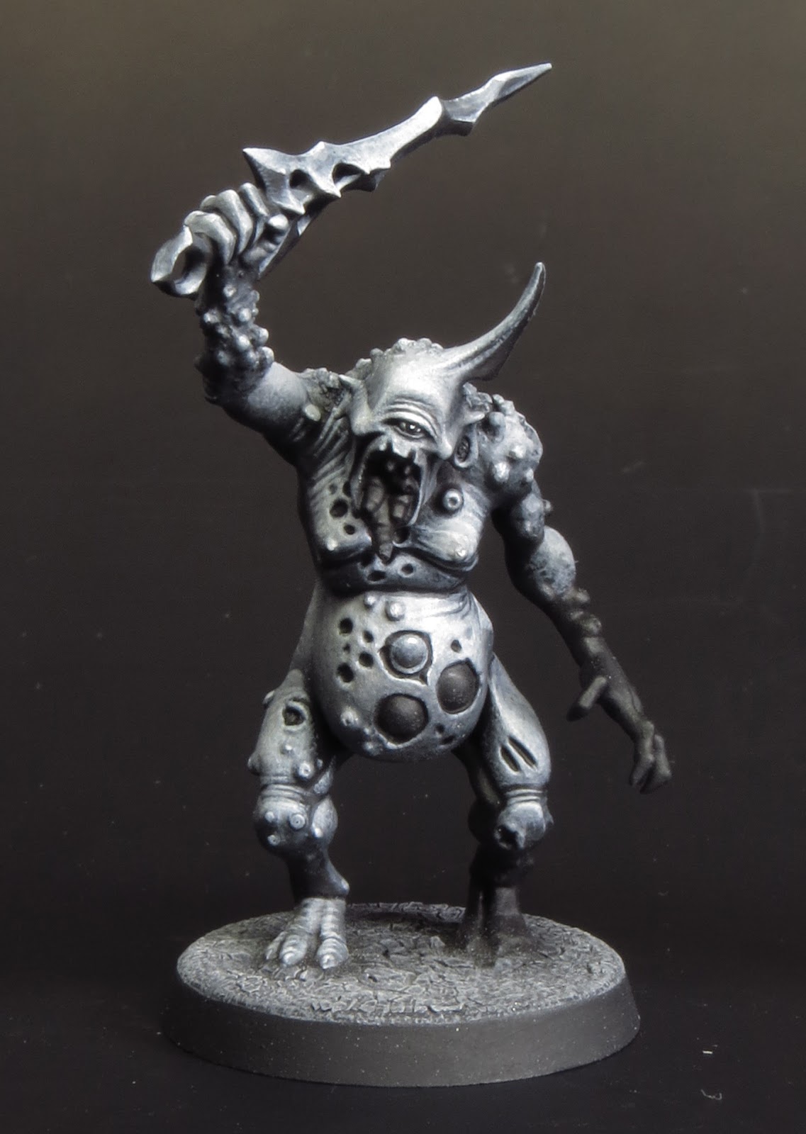 Sproket's Small World Exploring contrast in miniature painting